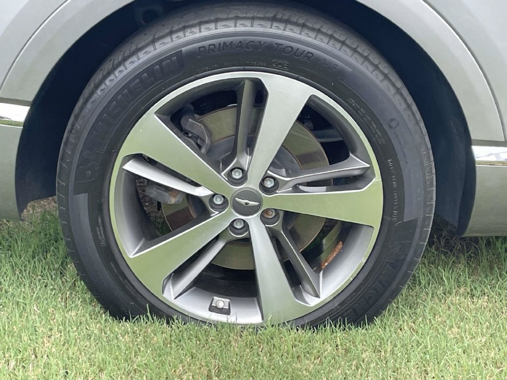 Used 2021 Silver Genesis 3.5T image 7