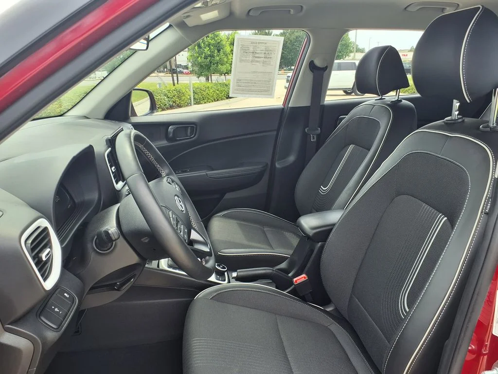 Used 2025 Red Hyundai Limited image 14