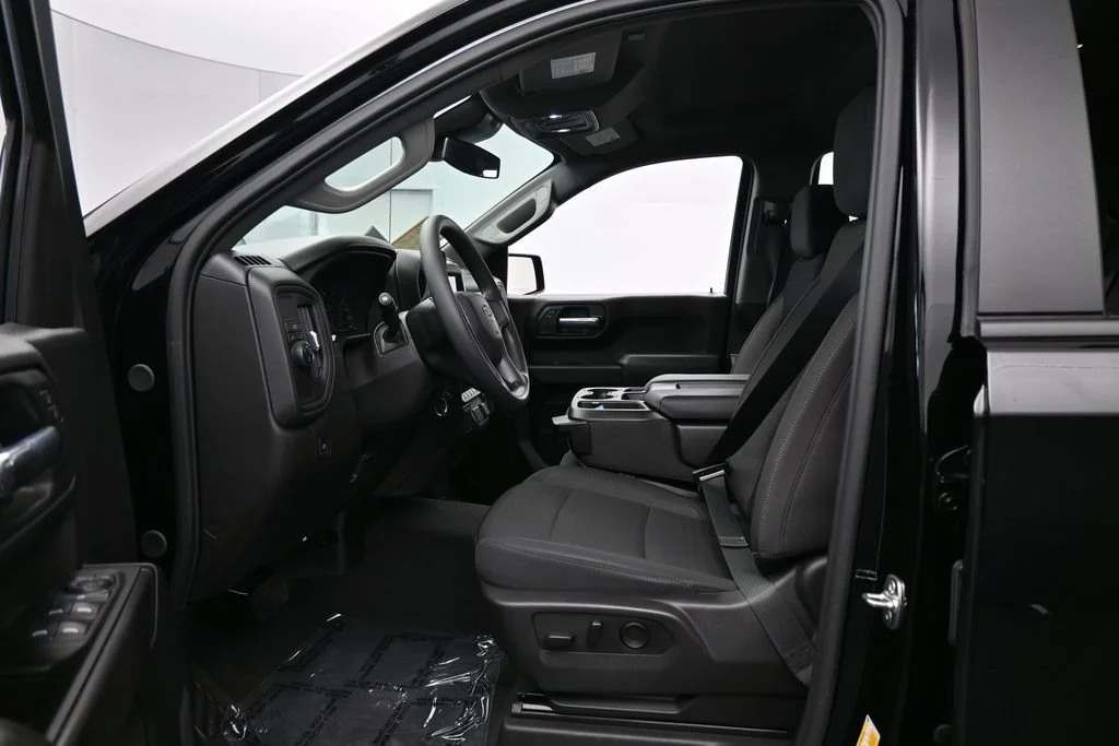 Used 2025 Black Chevrolet Custom image 11