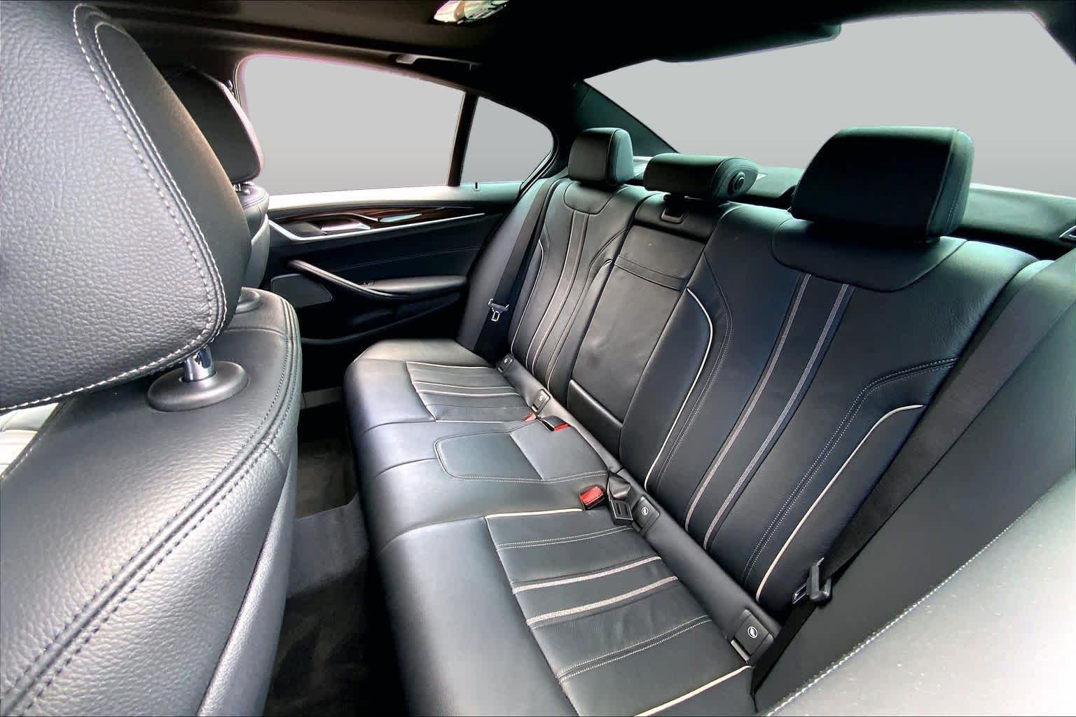 Used 2018 Mineral White Metallic BMW 540i image 20