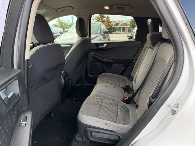Used 2020 Silver Ford SE image 7