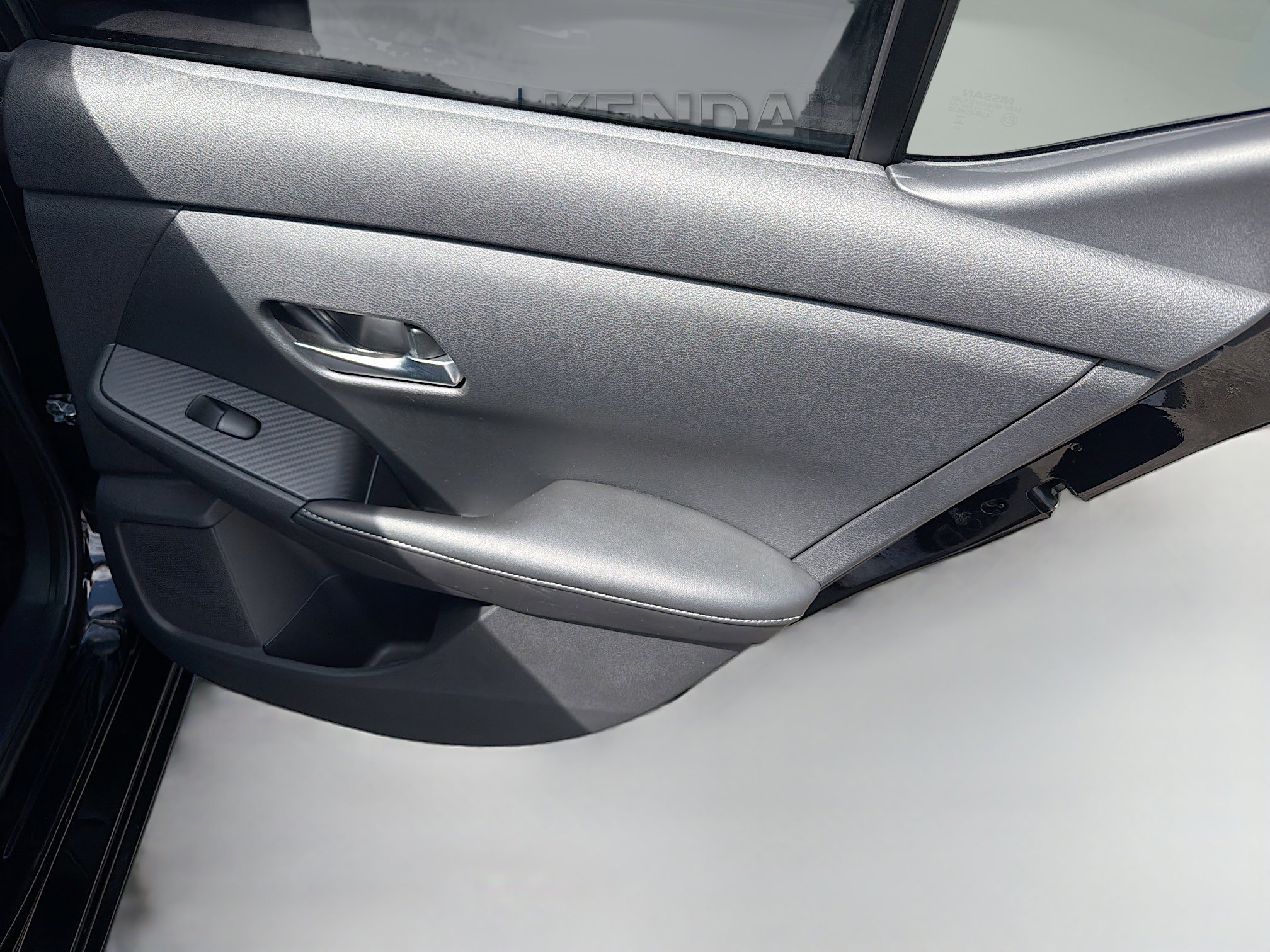 Used 2023 Super Black Nissan SV image 28