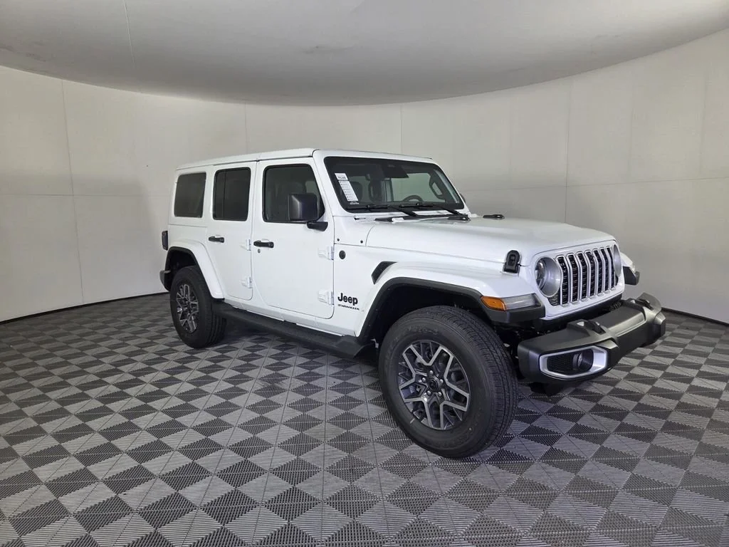 New 2026 Bright White Clear-Coat Exterior Paint Jeep Sahara image 2
