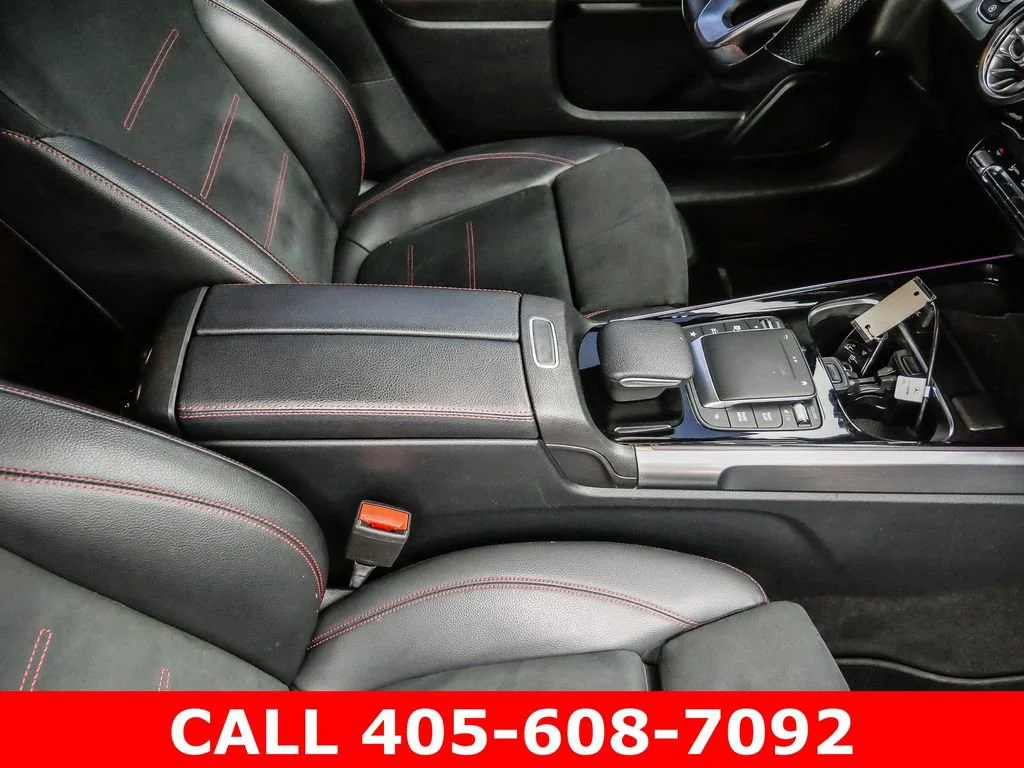 Used 2021 Blue Mercedes-Benz GLB 250 image 15
