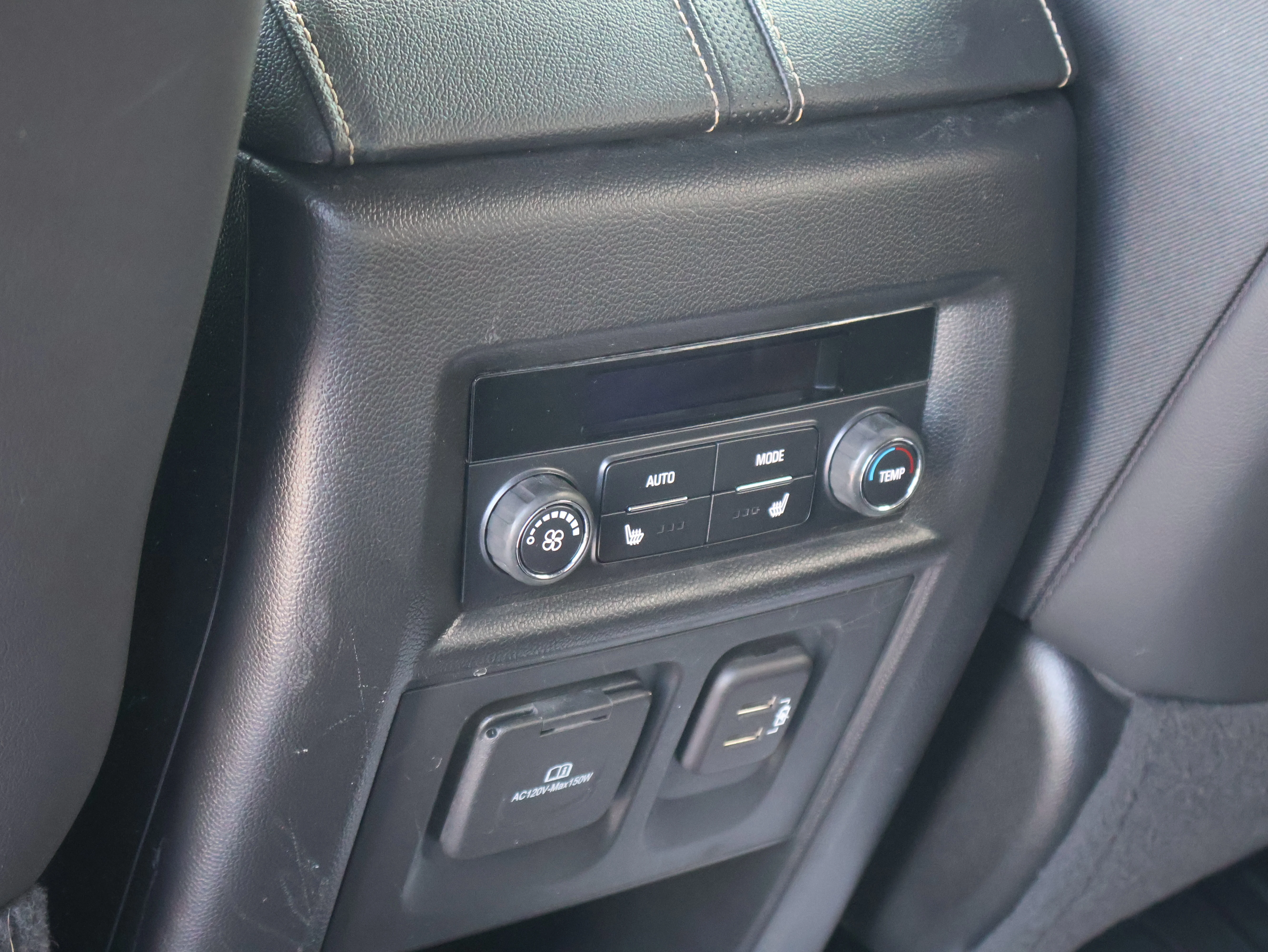 2023 Chevrolet Traverse Premier - Photo 19