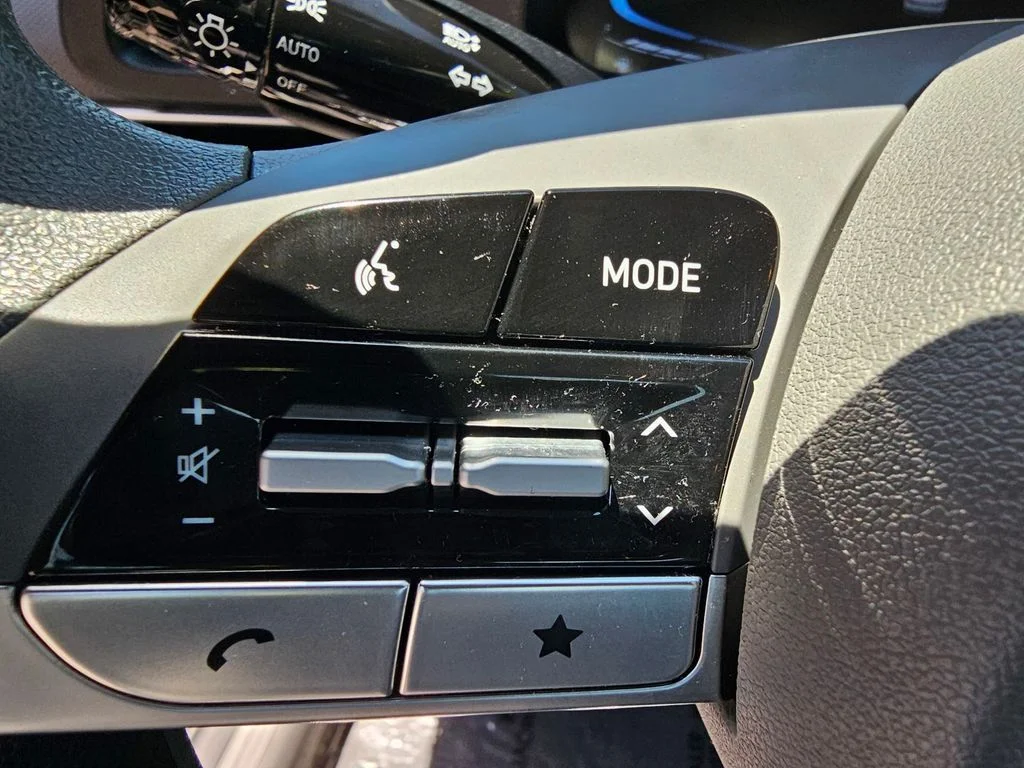 Used 2025 Gray Hyundai SE image 24