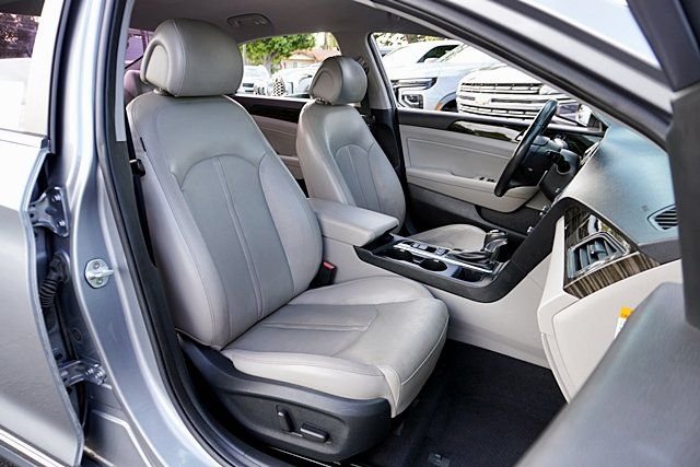 Used 2016 Gray Hyundai Limited image 12