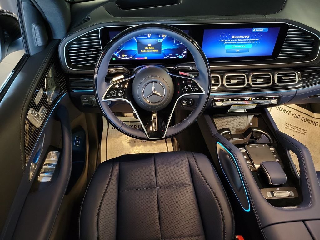 New 2026 MANUFAKTUR Moonlight White Metallic Mercedes-Benz GLS 450 image 16