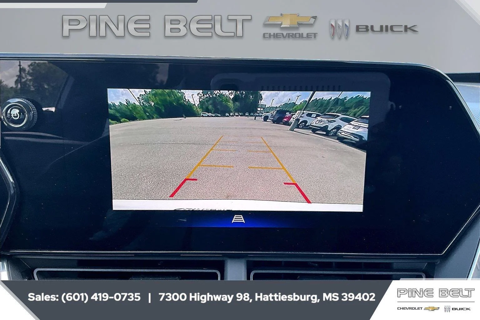 Used 2025 Summit White Chevrolet LT image 15