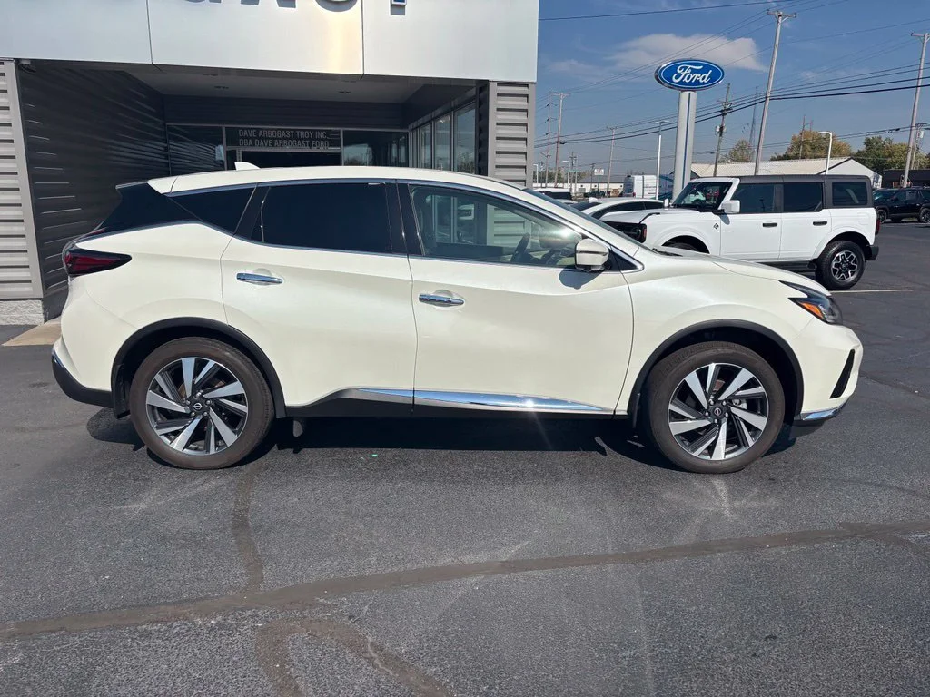 Certified Used 2023 White Nissan SL image 3