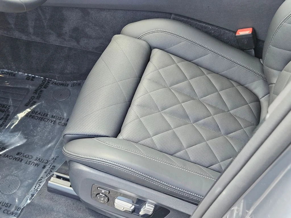 Certified Used 2026 Skyscraper Grey Metallic BMW M60i image 38
