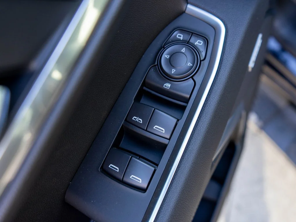 Used 2026 Silver GMC Elevation image 16