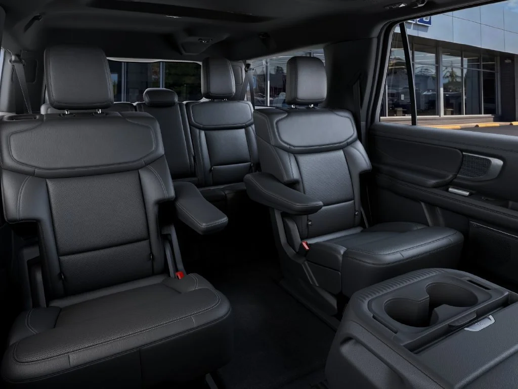 New 2027 Gray Ford Platinum image 11