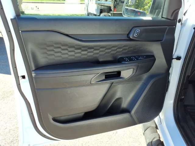 Used 2024 Oxford White Ford XL image 16