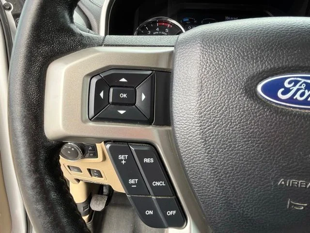 Used 2020 White Ford Lariat image 19