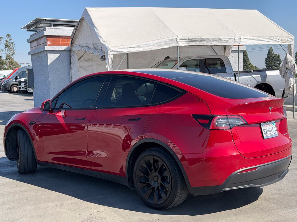 Used 2021 Tesla Model Y Long Range with VIN 5YJYGDEE0MF218120 for sale in Claremont, CA