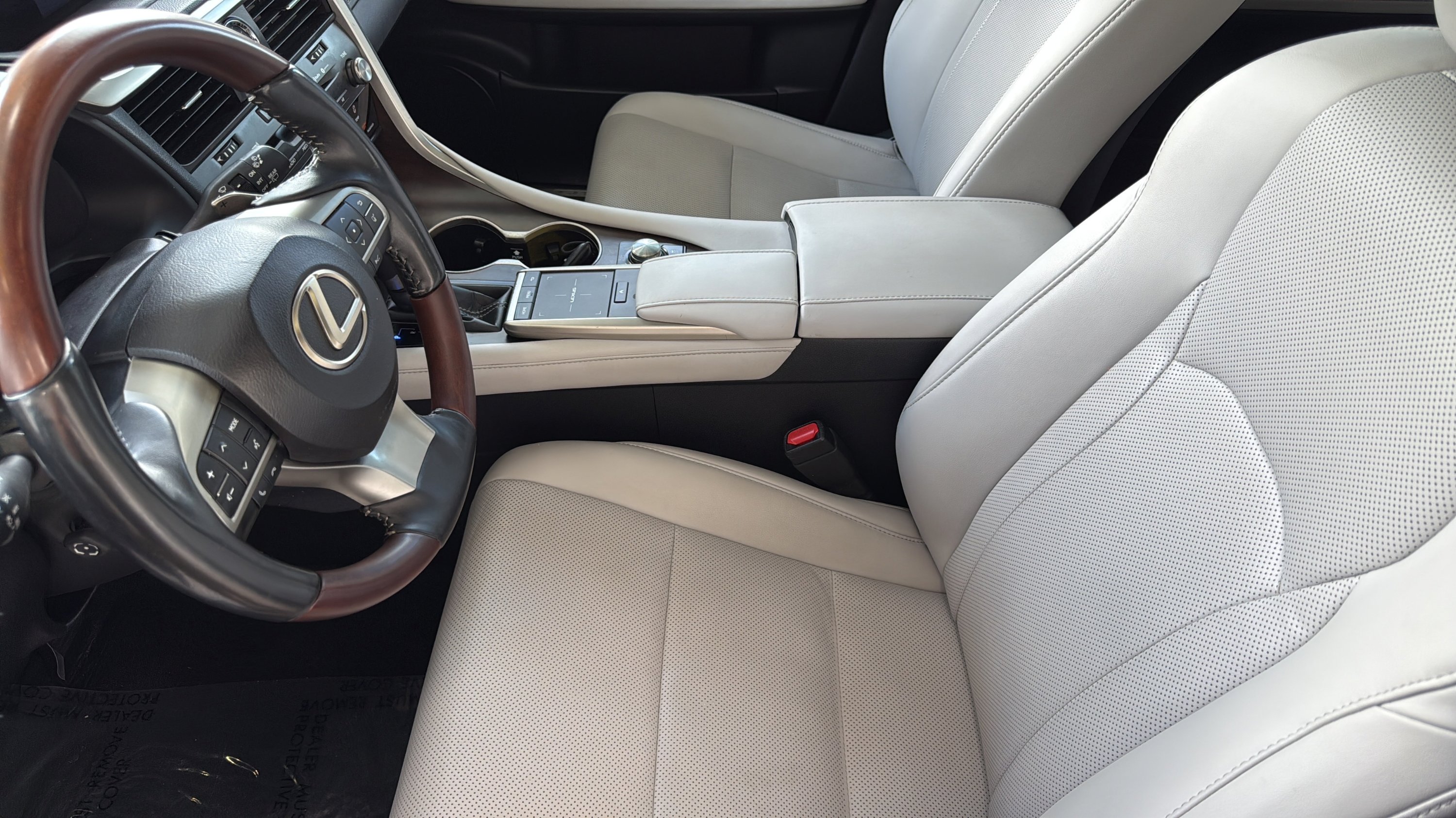 Used 2021 Eminent White Pearl Lexus RX 350 image 17