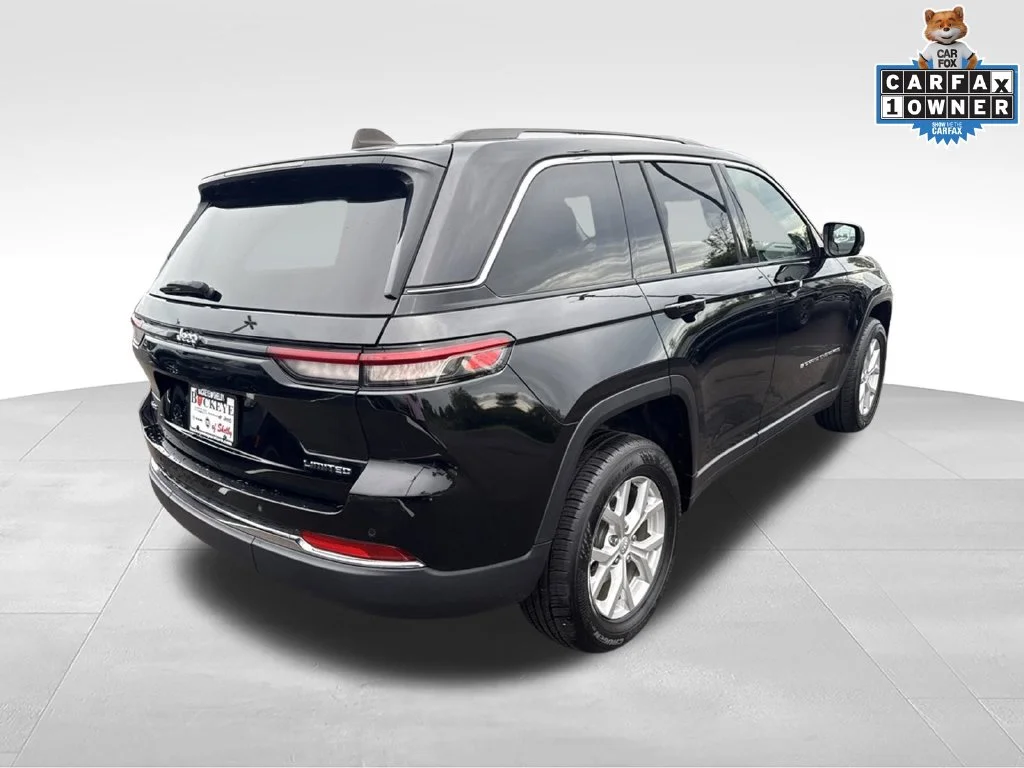Used 2023 Black Jeep Limited image 3