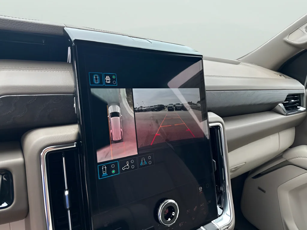 2026 GMC Yukon XL Denali - Photo 29