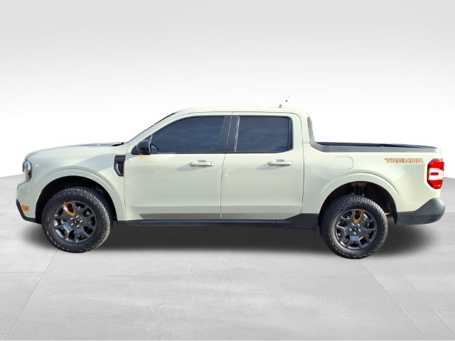 Used 2024 Beige Ford Lariat image 6