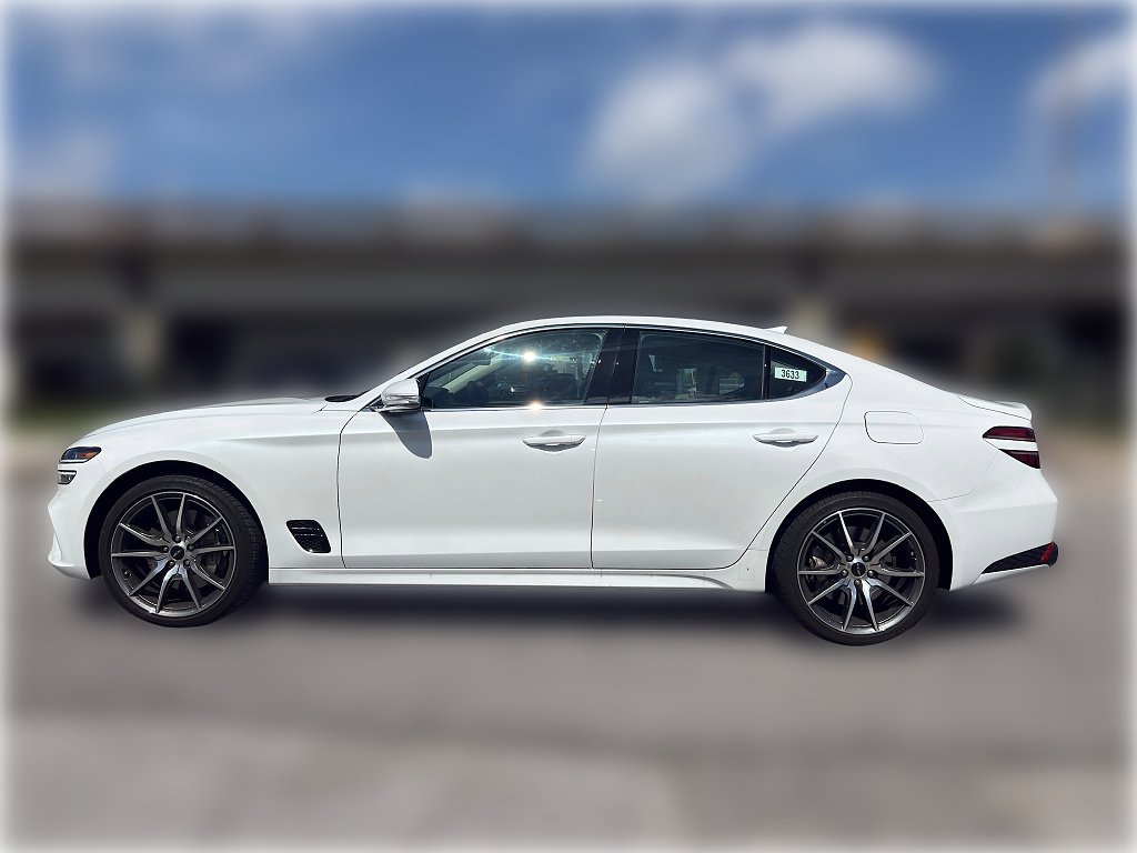 Certified Used 2026 Uyuni White Pearl Genesis 2.5T Standard image 4