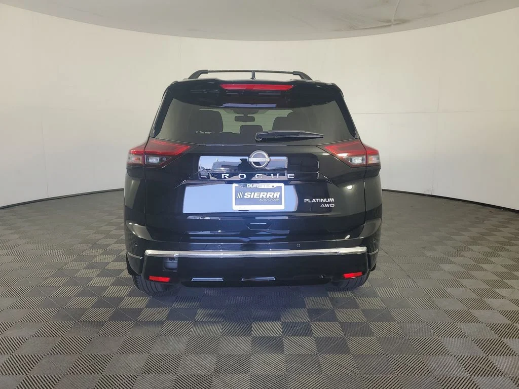 New 2026 Black Nissan Platinum image 5