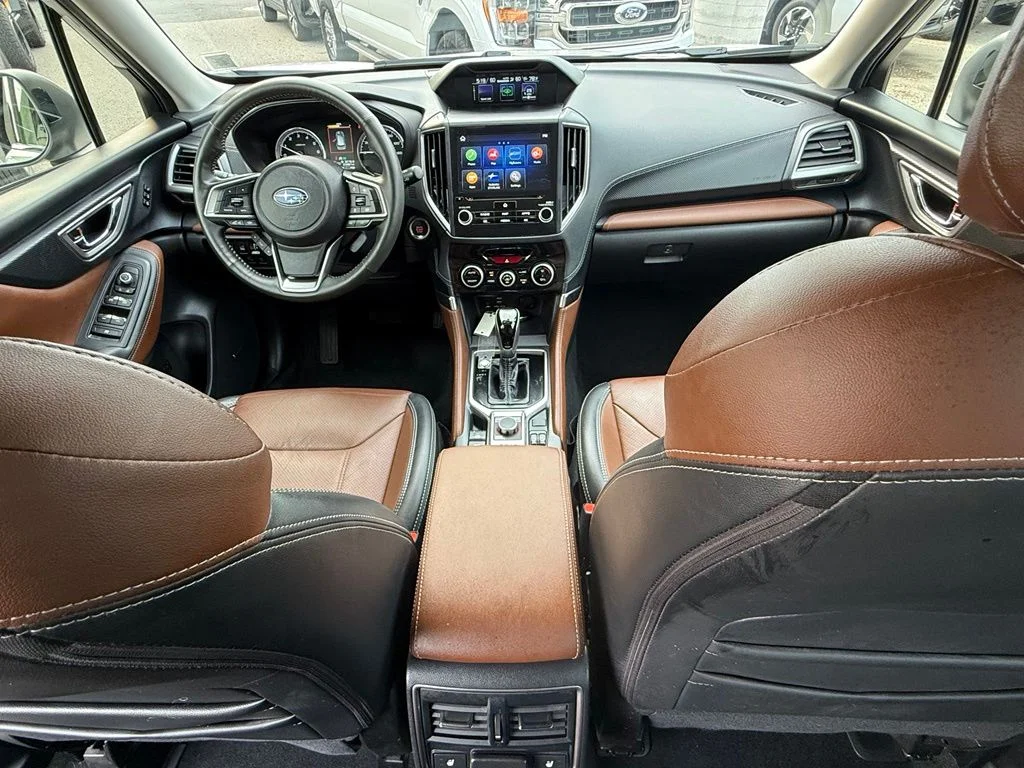 Used 2023 White Subaru Touring image 29
