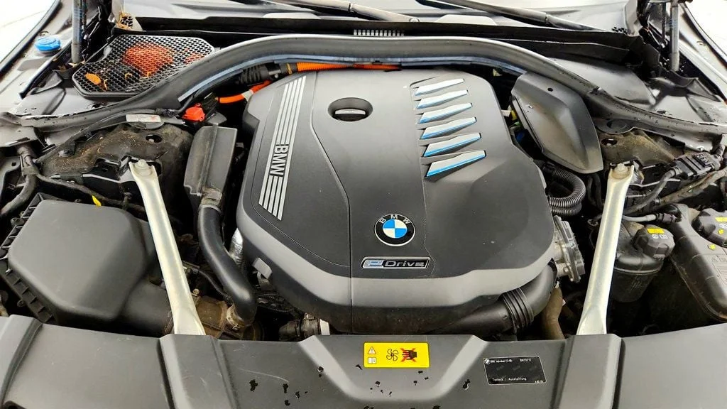 Used 2020 Black Sapphire Metallic BMW 745e xDrive iPerformance Plug-In Hybrid w/ M Sport & B&W Audio image 27