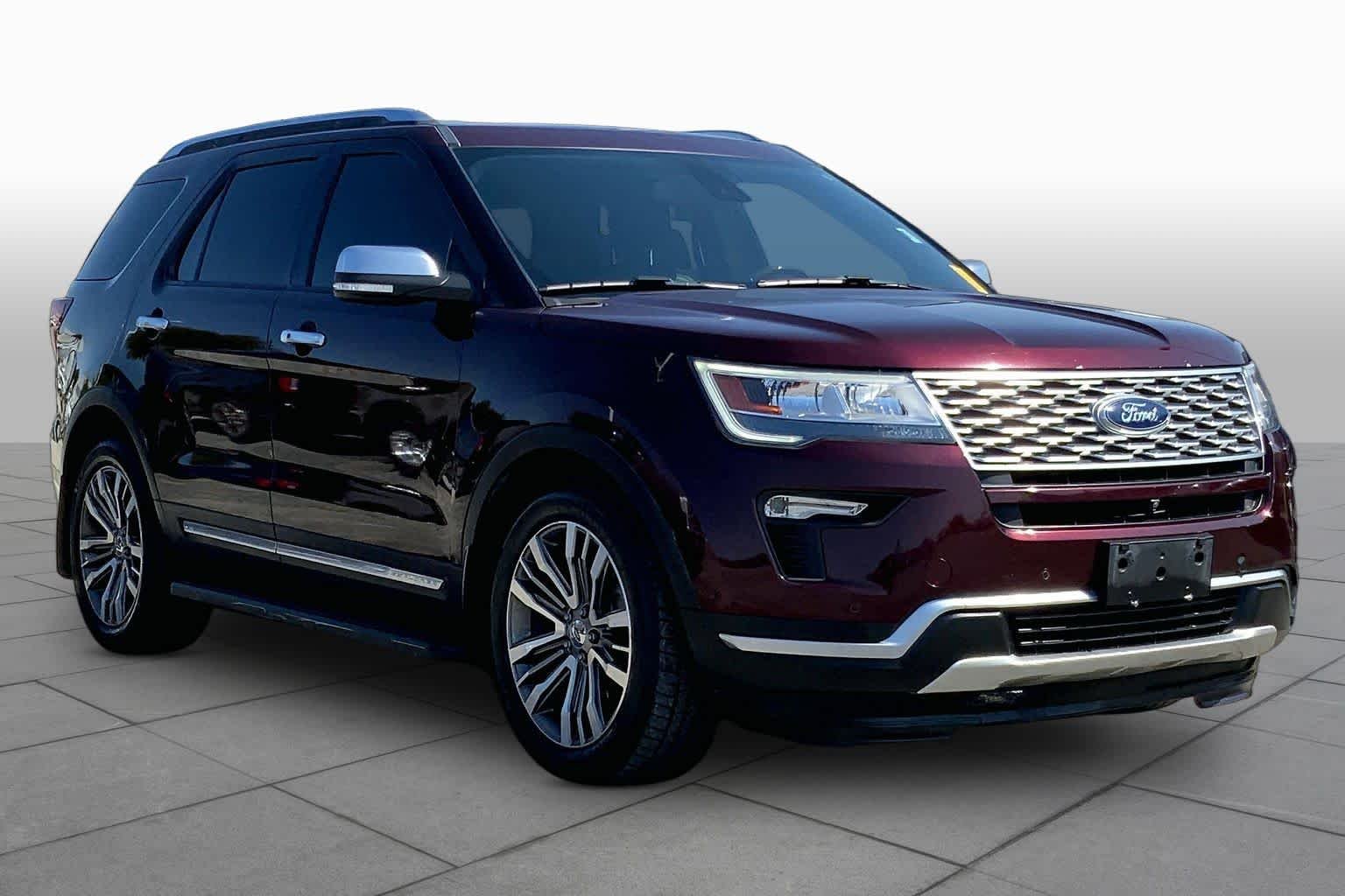 Used 2018 Burgundy Velvet Metallic Tinted Clearcoat Ford Platinum image 3