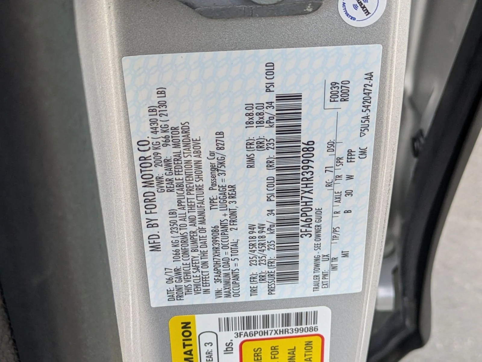 Used 2017 Silver Ford SE image 33
