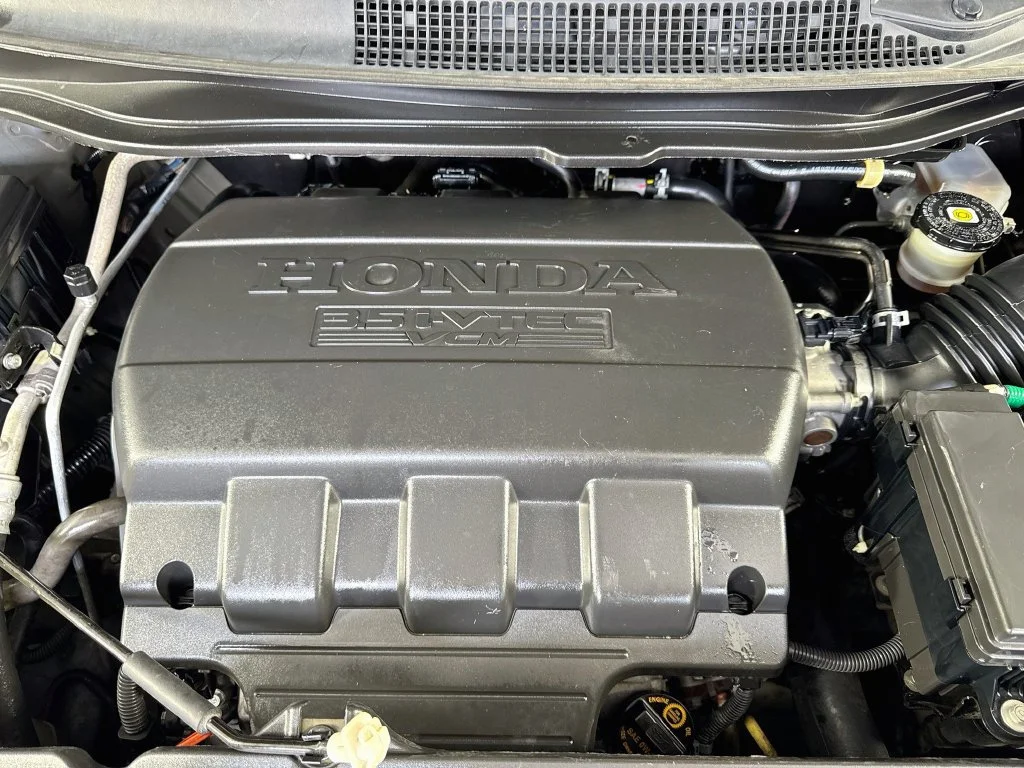 Used 2011 Gray Honda Touring image 40