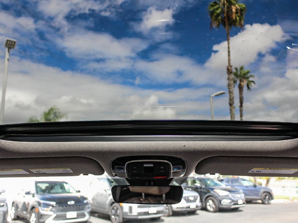 Used 2023 Black Hyundai Limited image 18