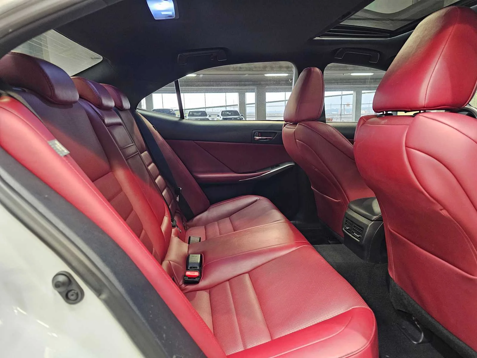 Used 2015 Ultra White Lexus 350 image 27
