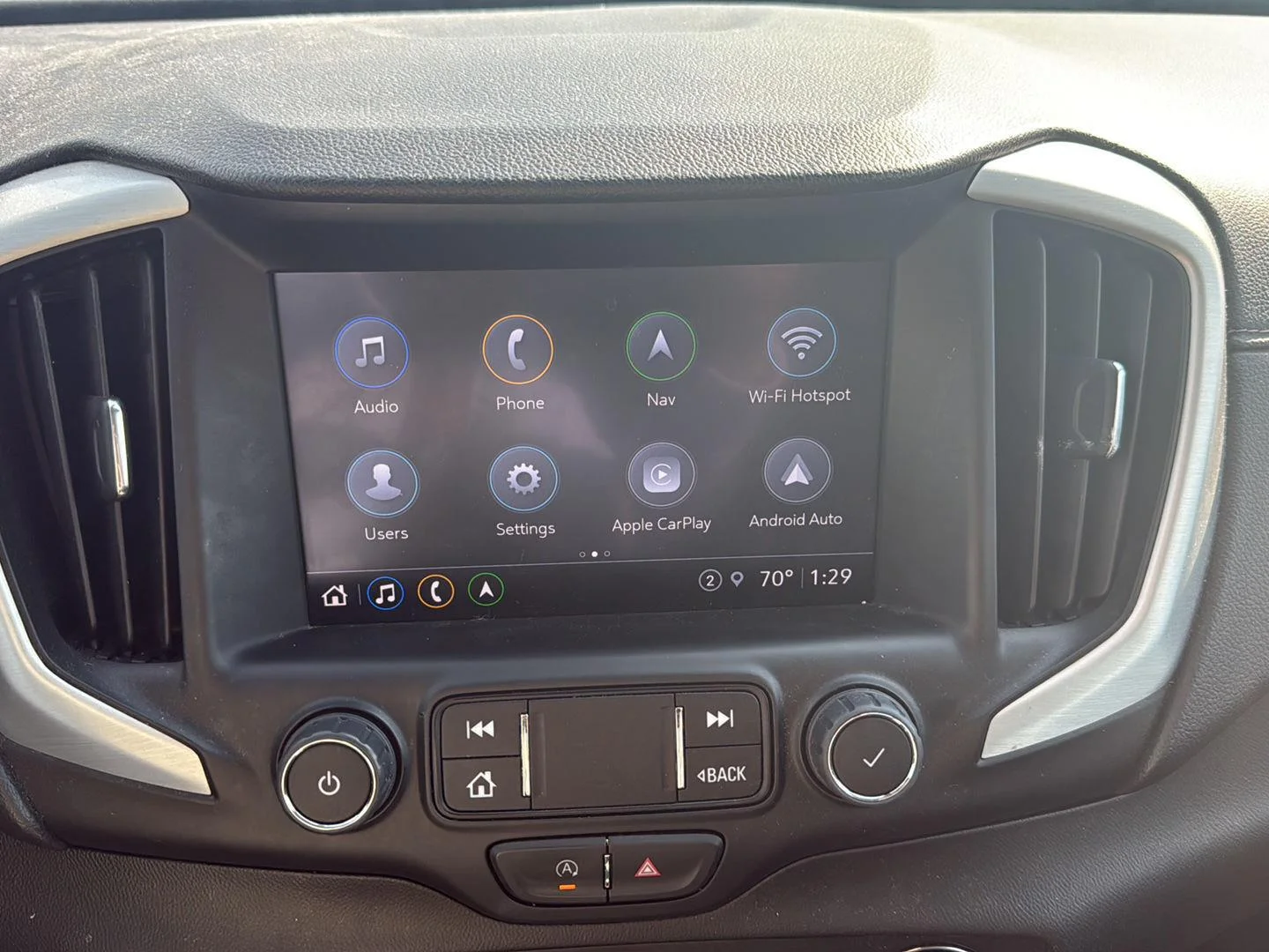 Used 2022 Summit White GMC SLE image 11
