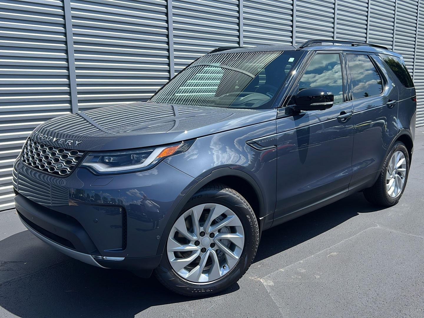 2026 Land Rover Discovery