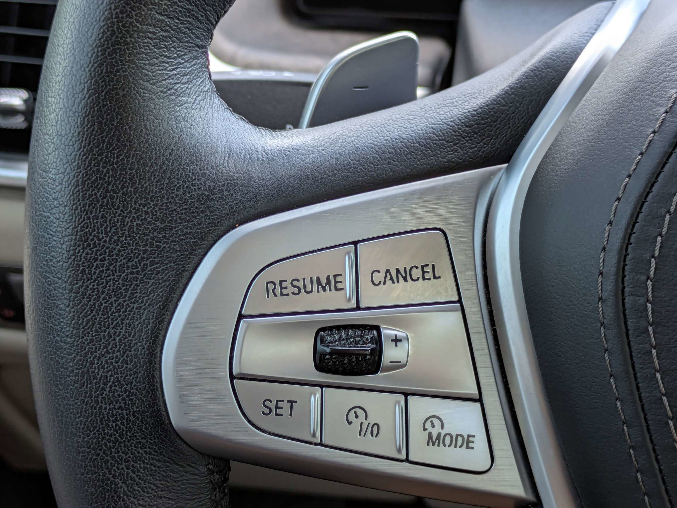 Used 2023 Black Sapphire Metallic BMW xDrive40i image 38