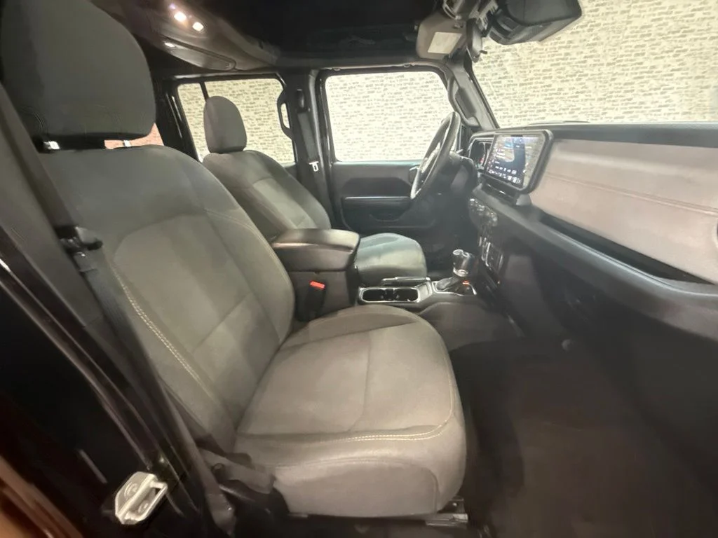 Used 2024 Black Clearcoat Jeep Sport S image 11