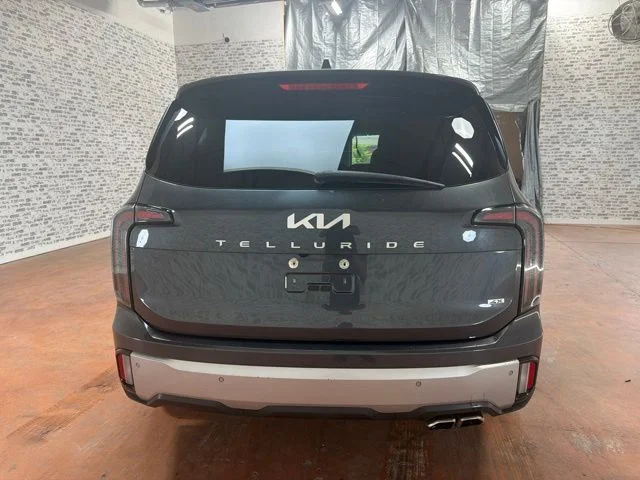 Used 2023 Gravity Gray Kia EX image 6