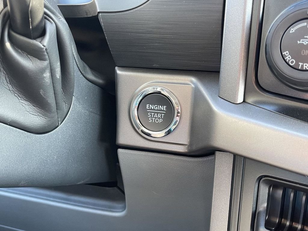 2025 Ford F-150 XLT - Photo 31