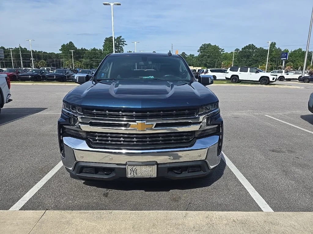 Used 2022 Blue Chevrolet LT image 5