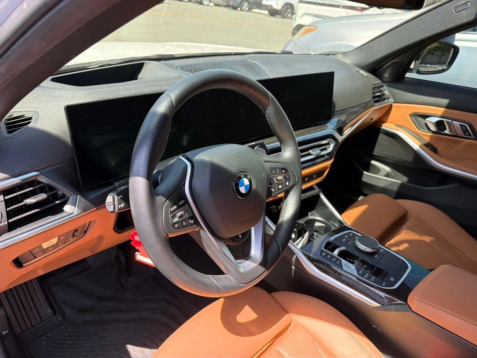 Used 2023 Alpine White BMW 330i image 9