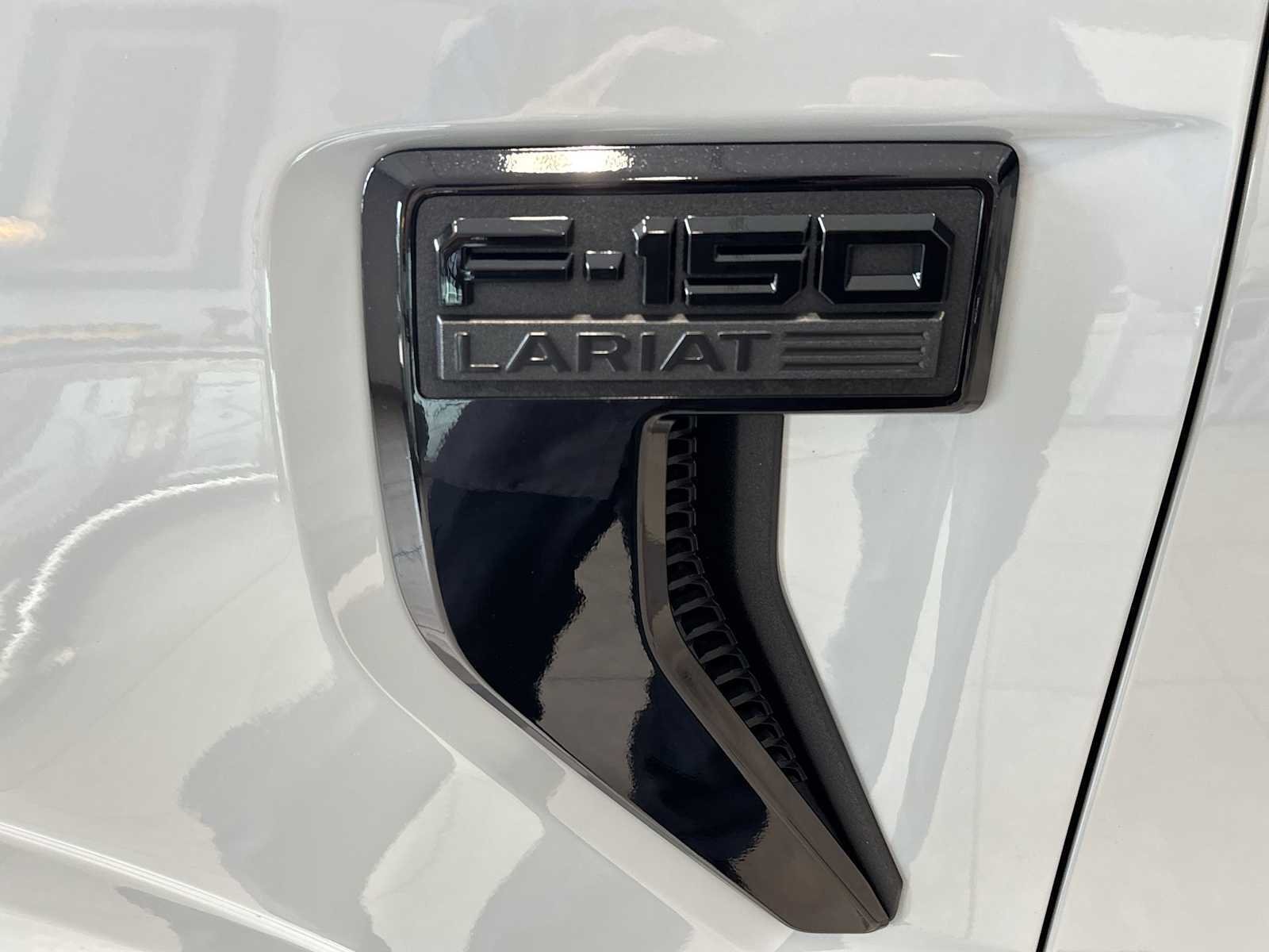 Used 2024 Avalanche Ford LARIAT image 31