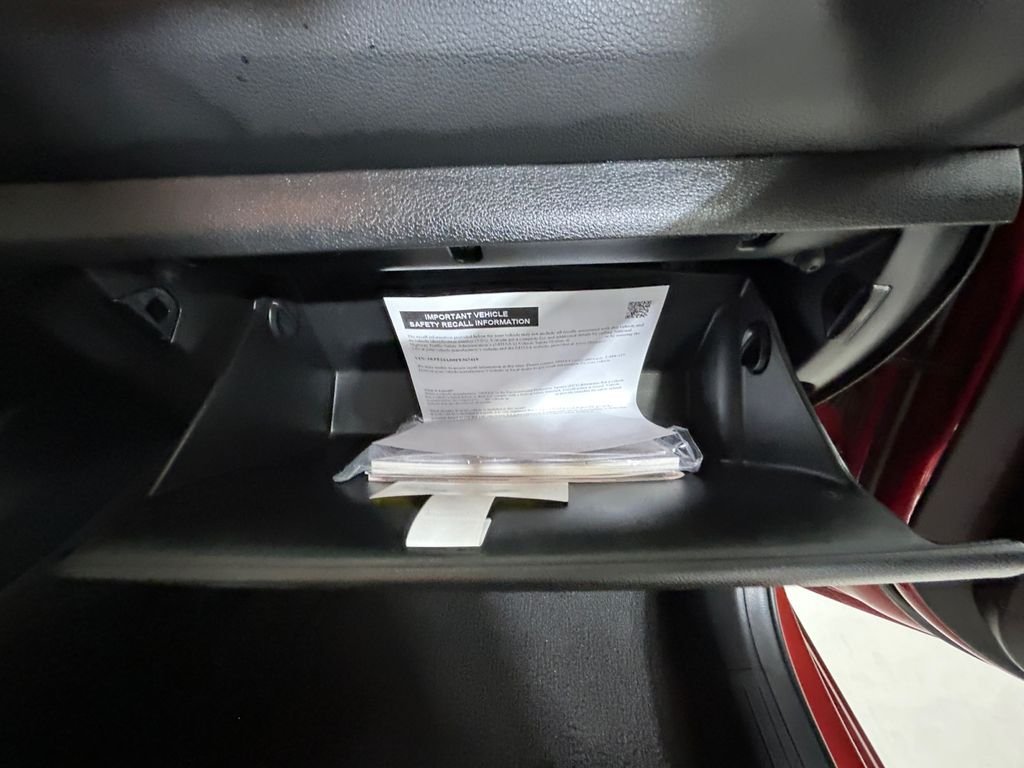 Used 2023 Red Kia LXS image 28