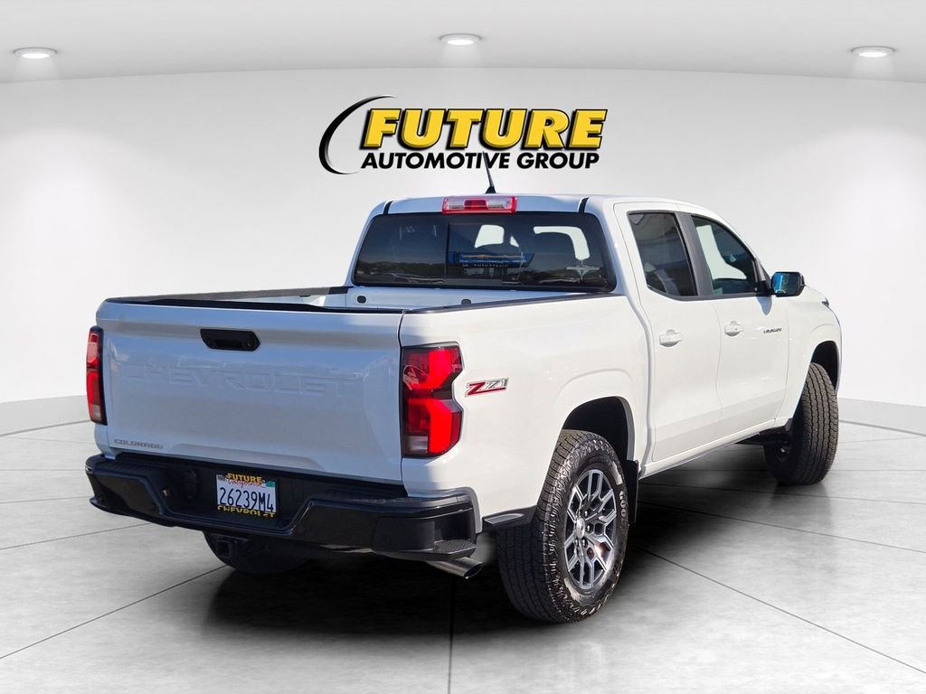 Used 2026 White Chevrolet Z71 image 4