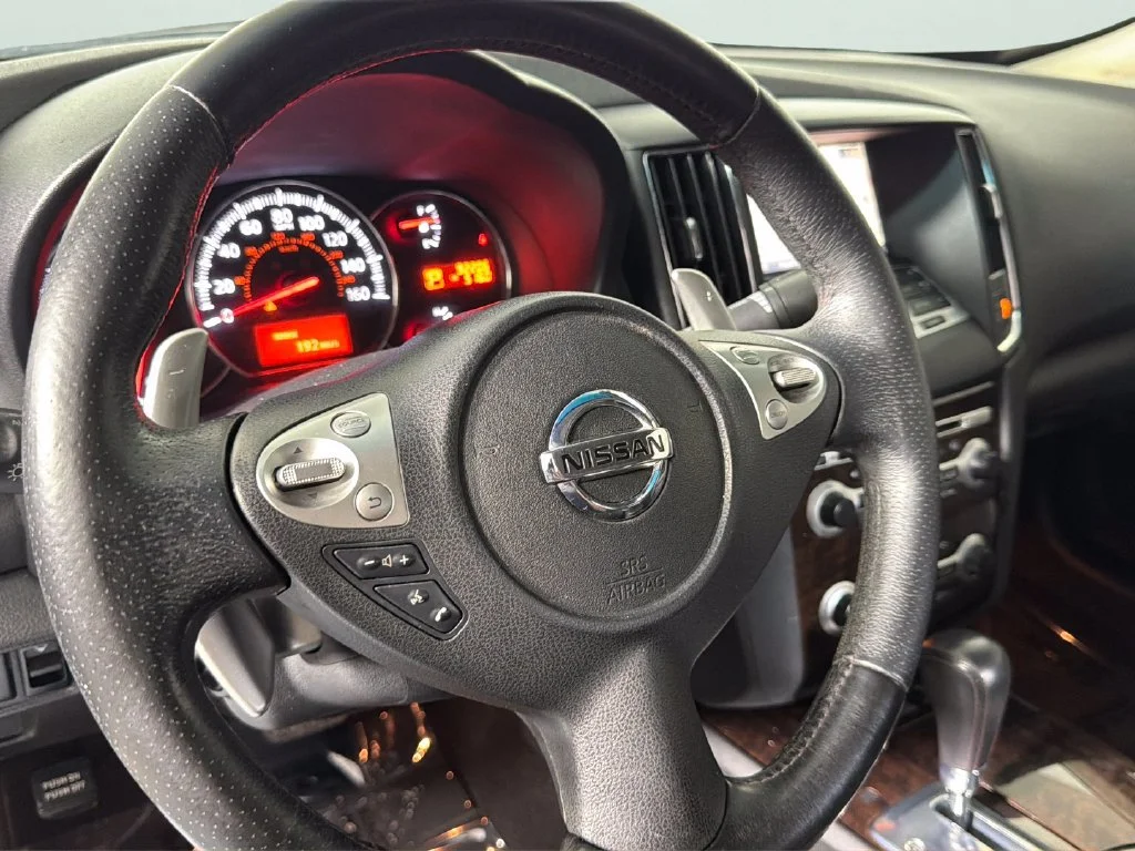 Used 2010  Nissan 3.5 SV w/Premium Pkg image 23