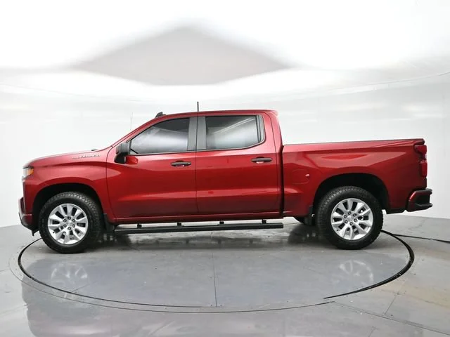 Used 2021 CHERRY RED TINTCOAT Chevrolet Custom image 4