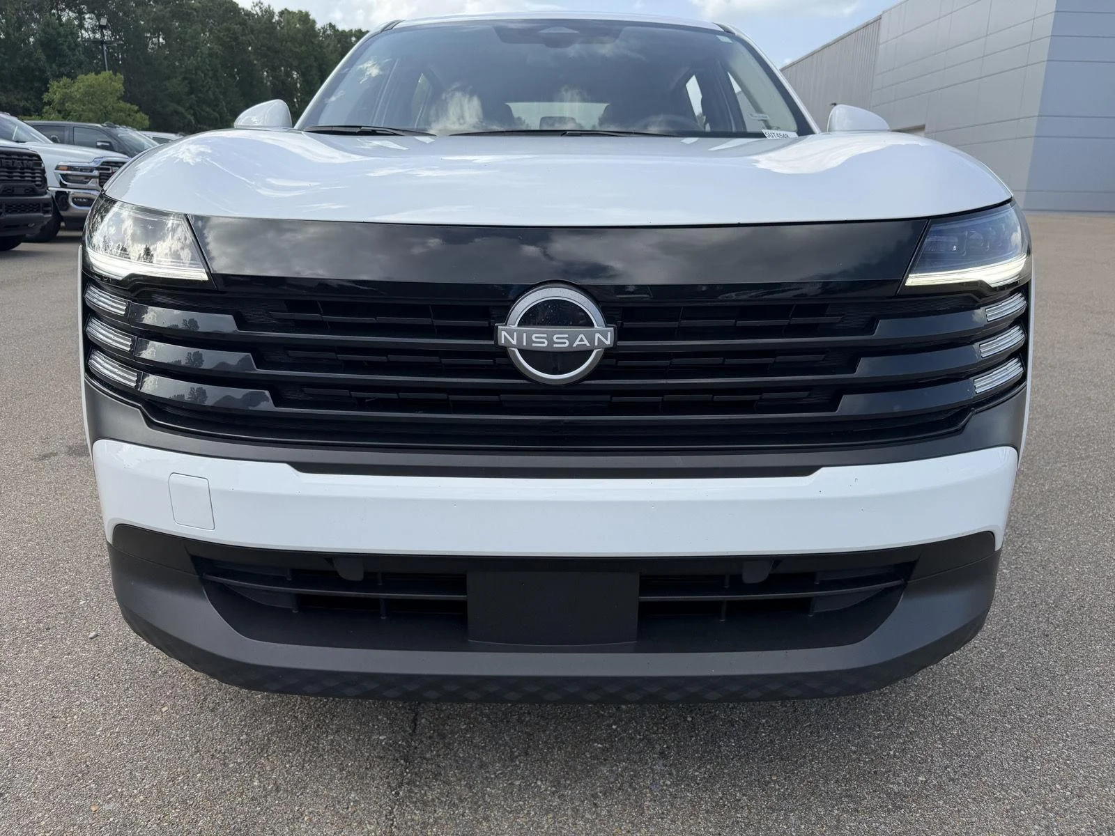 Used 2025 Fresh Powder Nissan SV image 22