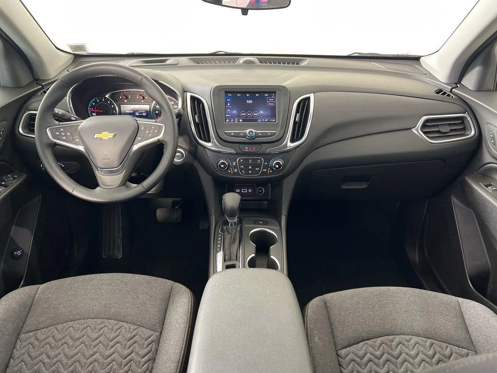 Used 2024 Summit White Chevrolet LT image 18