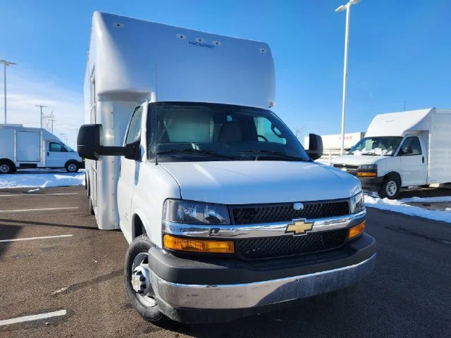 New 2026 Summit White Chevrolet 2WT image 10