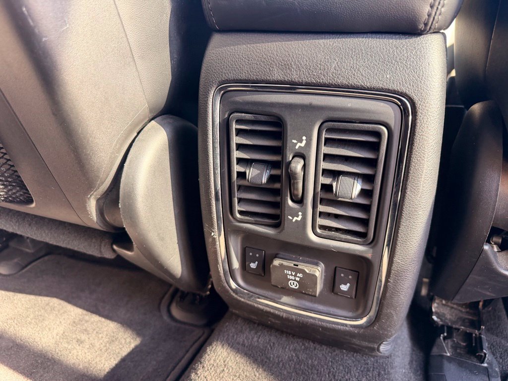 Used 2013 Black Jeep Limited image 29